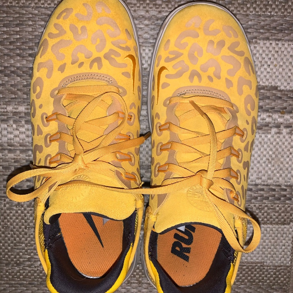 Nike free run sneakers